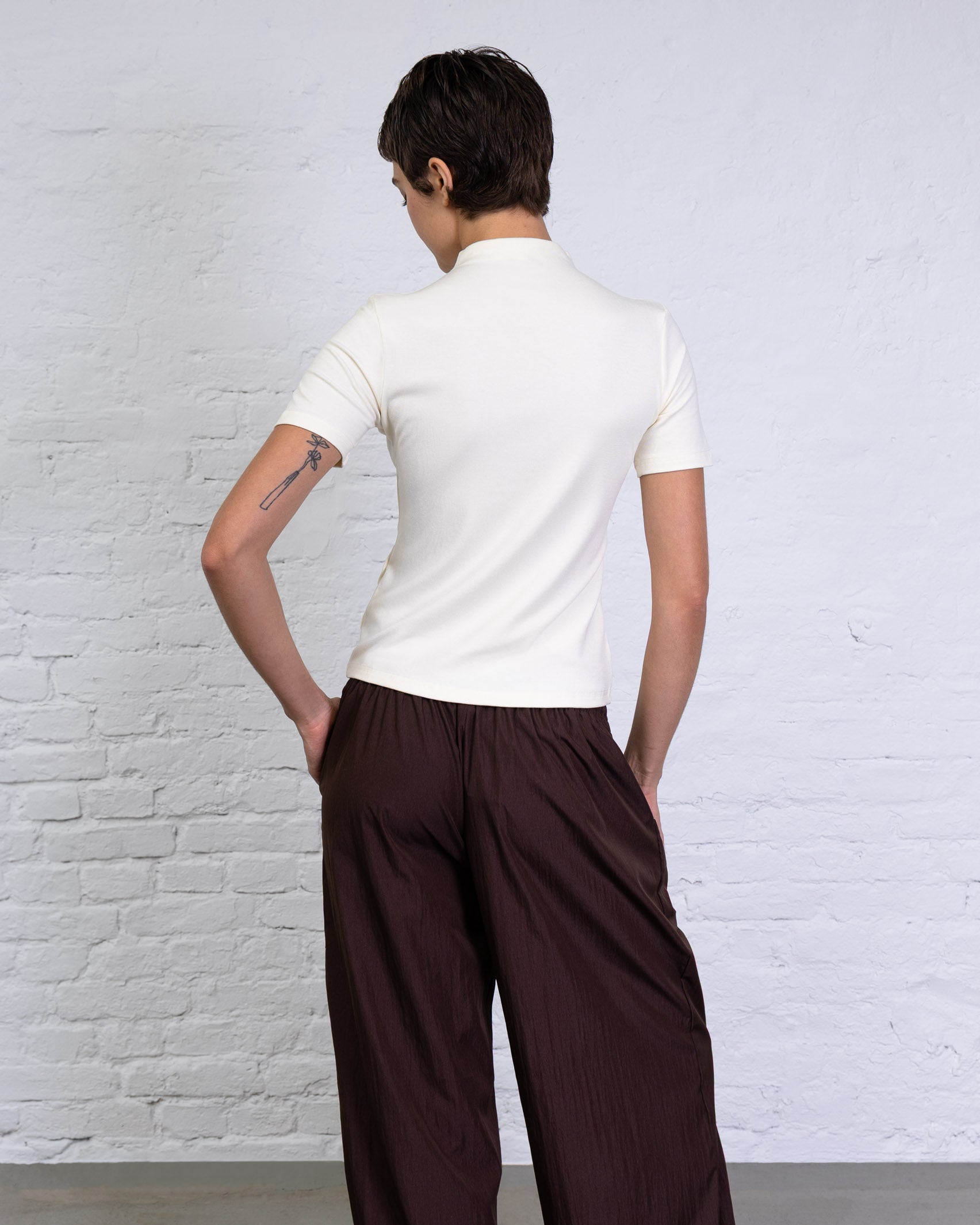 Basic T-Shirt mit Stehkragen