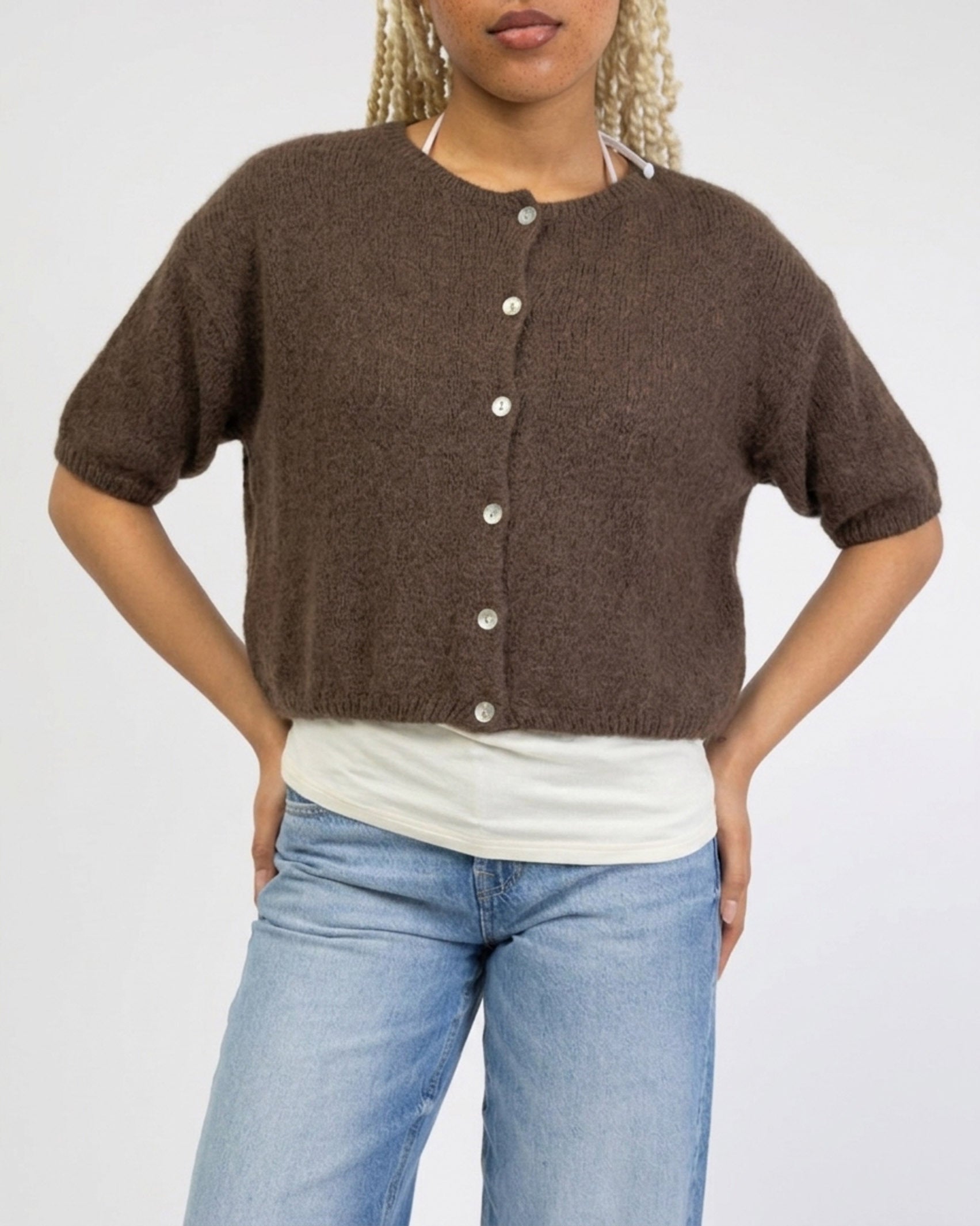 Strickjacke mit kurzen Ärmeln