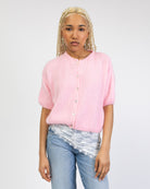 Strickjacke mit kurzen Ärmeln