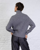 Strukturierte Strickjacke mit Doppel-Reißverschluss