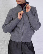 Strukturierte Strickjacke mit Doppel-Reißverschluss