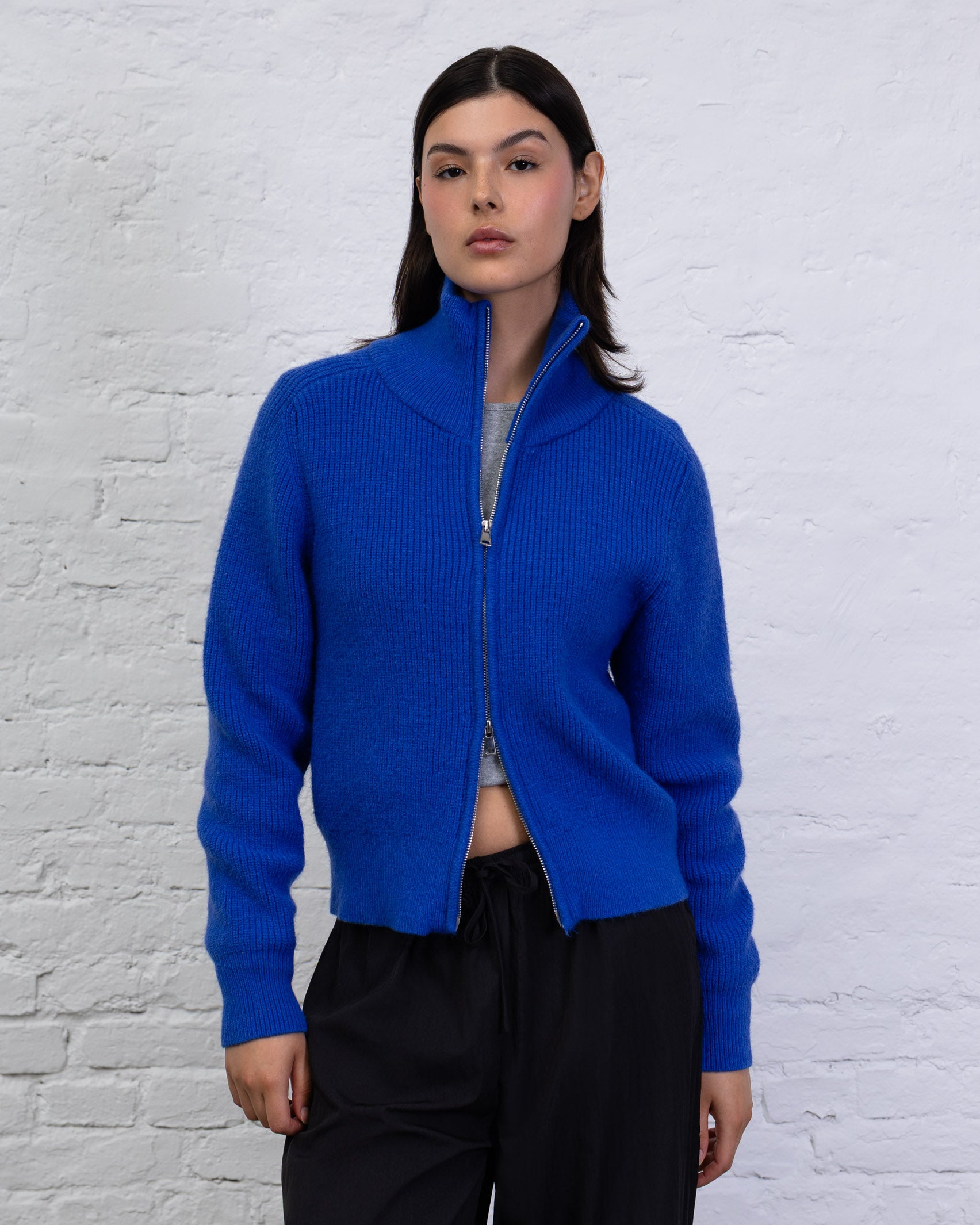 Strukturierte Strickjacke mit Doppel-Reißverschluss