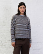 Flauschiger Pullover mit Streifen