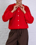 Weiche einfarbige Strickjacke