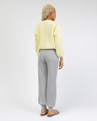 Weiche einfarbige Strickjacke