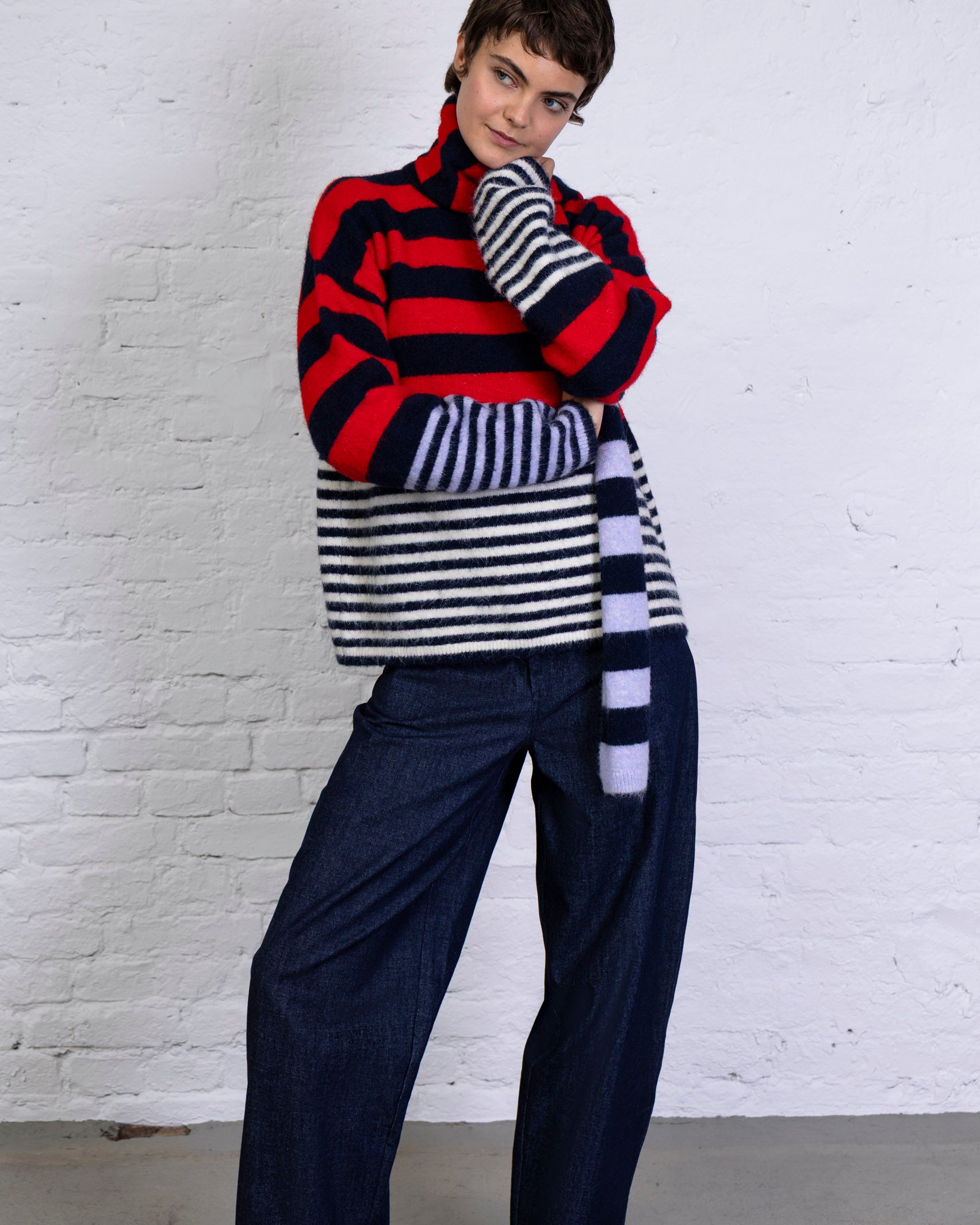 Pullover mit buntem Streifenmix