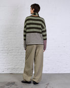 Pullover mit buntem Streifenmix
