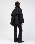 Weite Trench Jacke mit Stehkragen