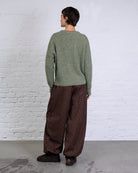 Weicher einfarbiger Pullover