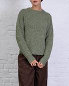 Weicher einfarbiger Pullover