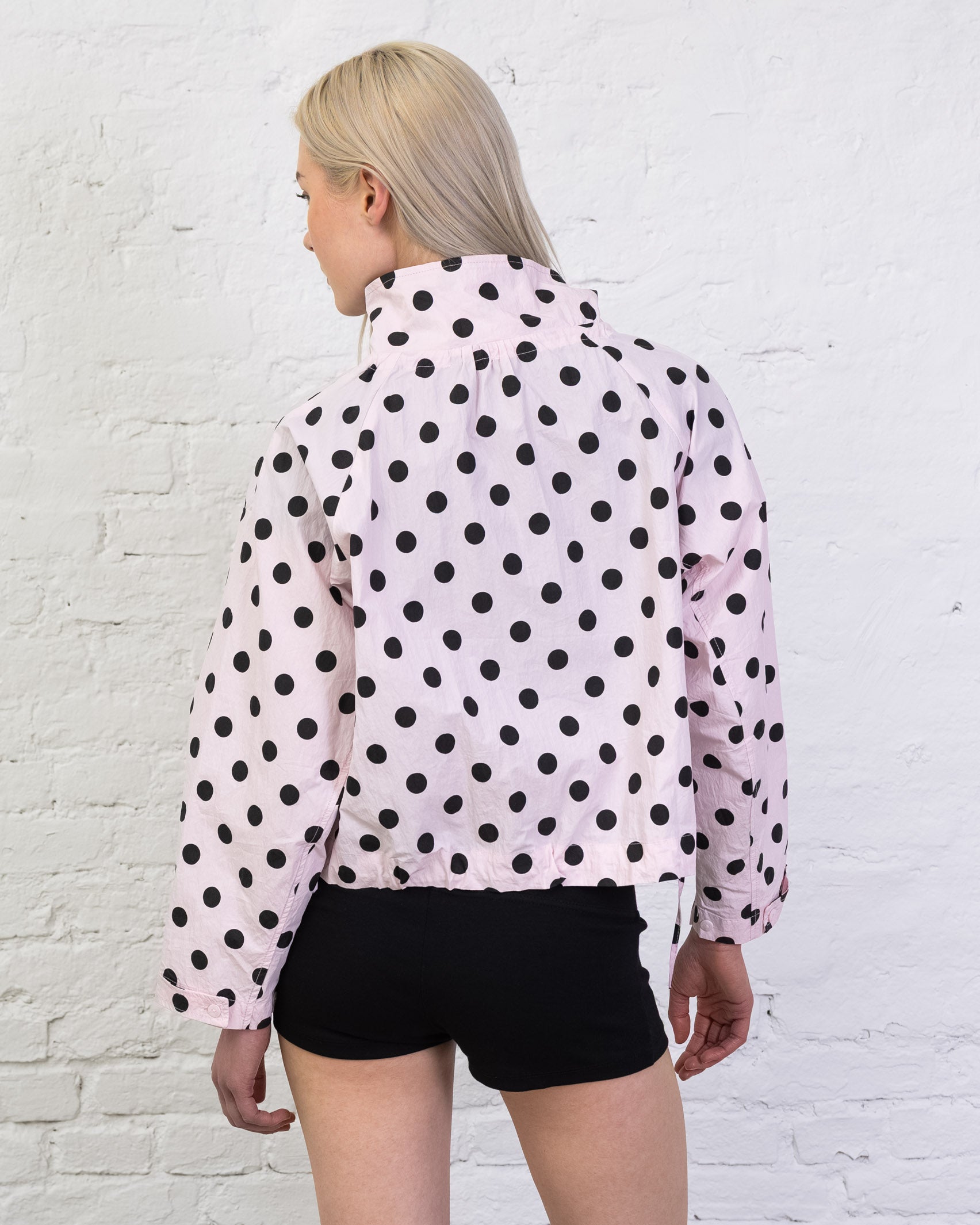 Jacke mit Punkten