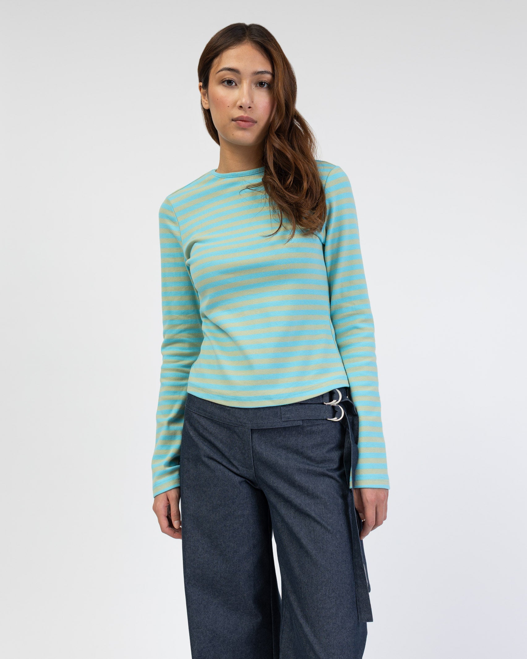 Gestreiftes Langarmshirt mit Trompetenärmeln