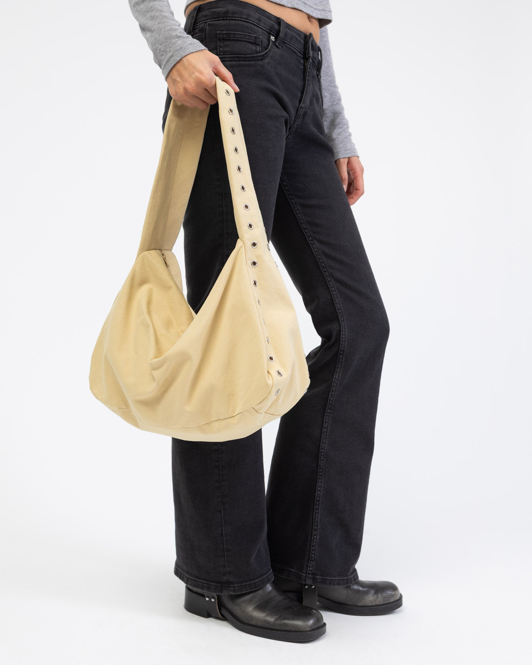 Tasche mit Ösendetails