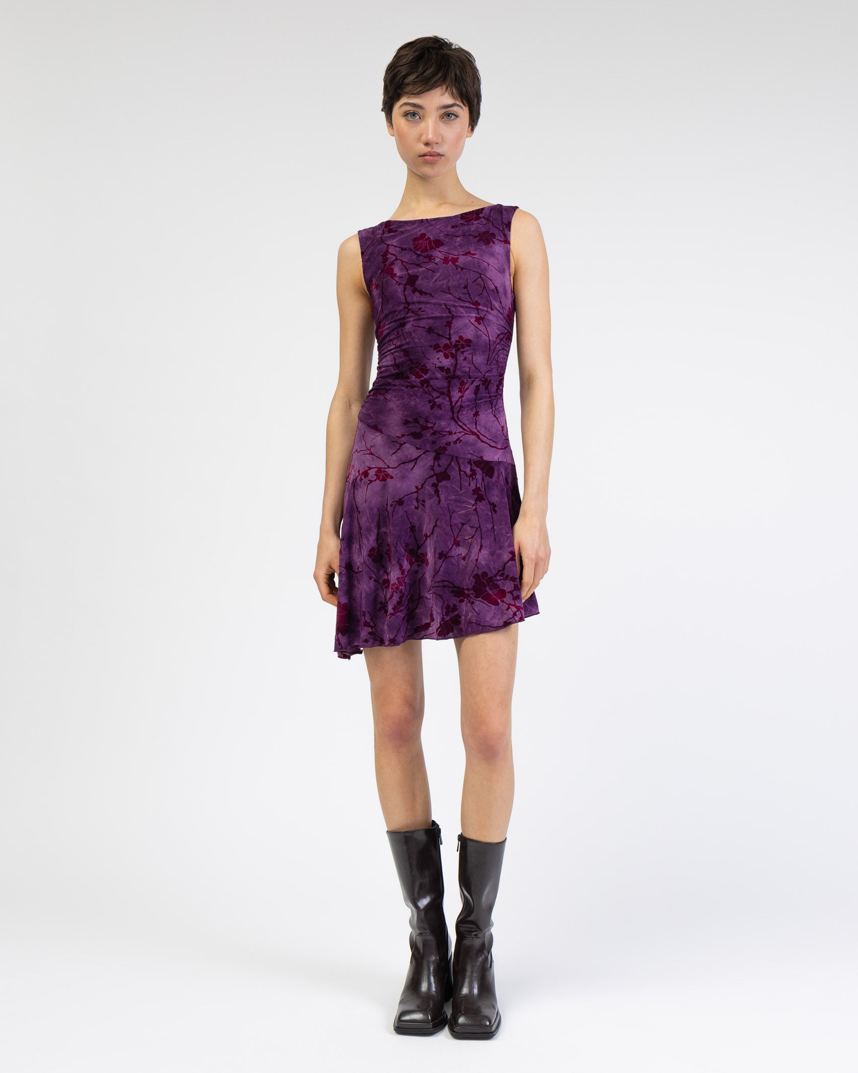 Minikleid mit Blumenprint aus Samt