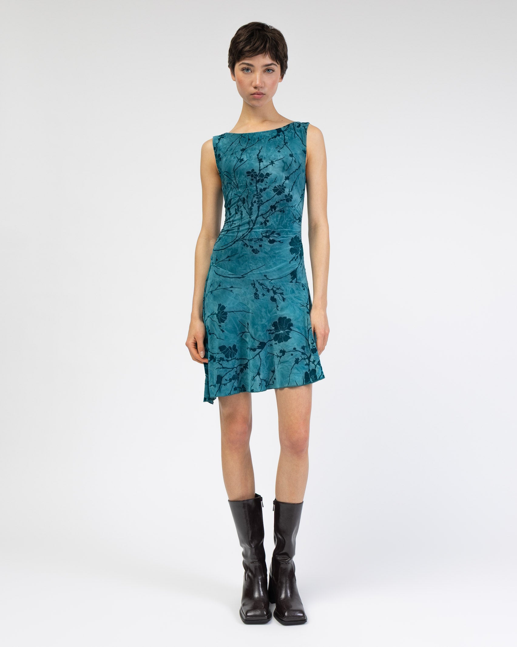 Minikleid mit Blumenprint aus Samt