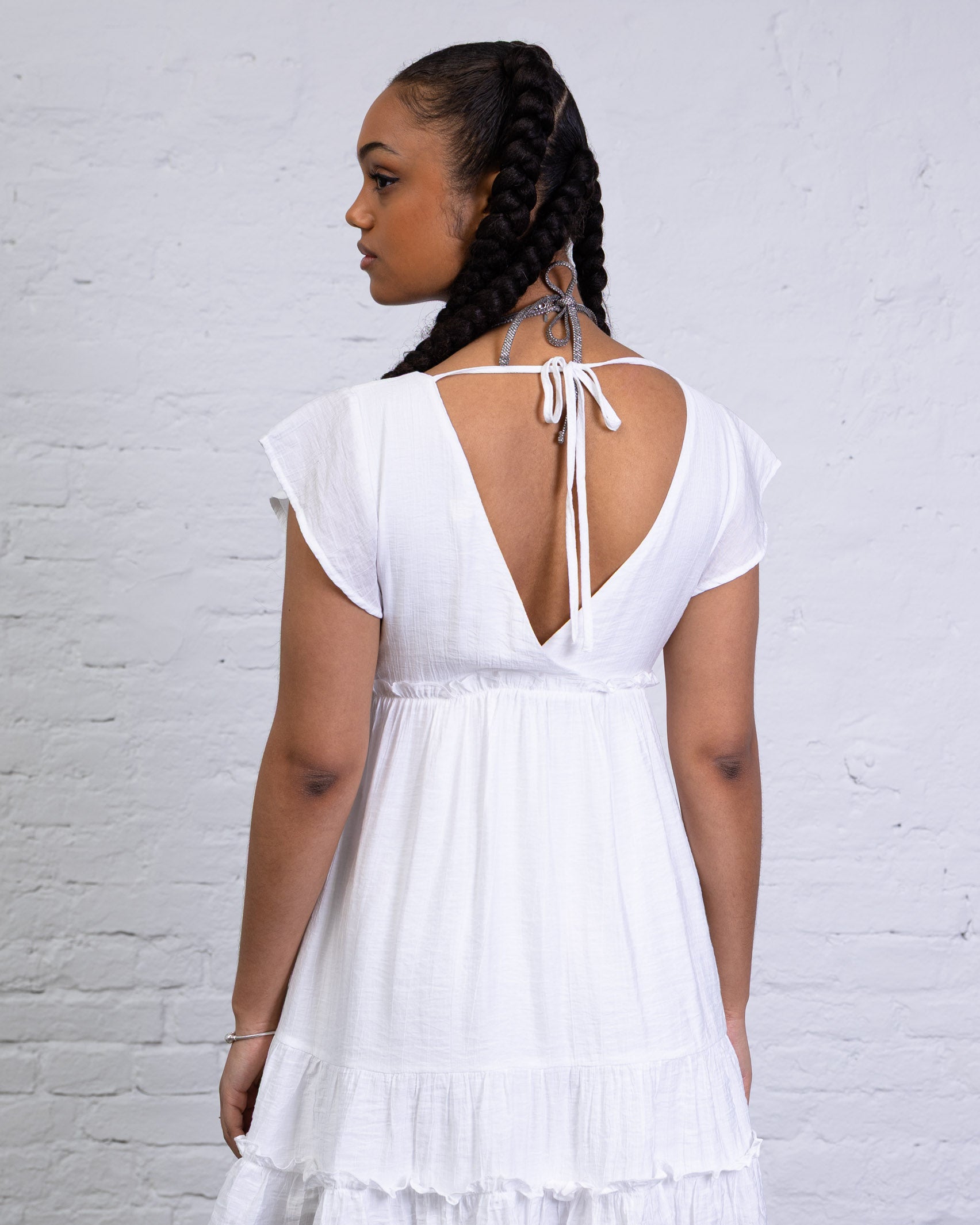 Verspieltes Minikleid mit Rüschen