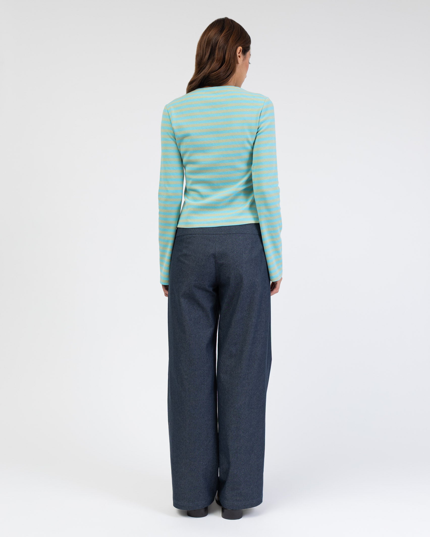 Raw Denim Jeans in Wickeloptik