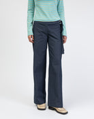 Raw Denim Jeans in Wickeloptik