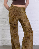 Hose mit floralem Print aus Samt
