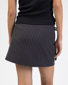 Rock mit Pinstripes