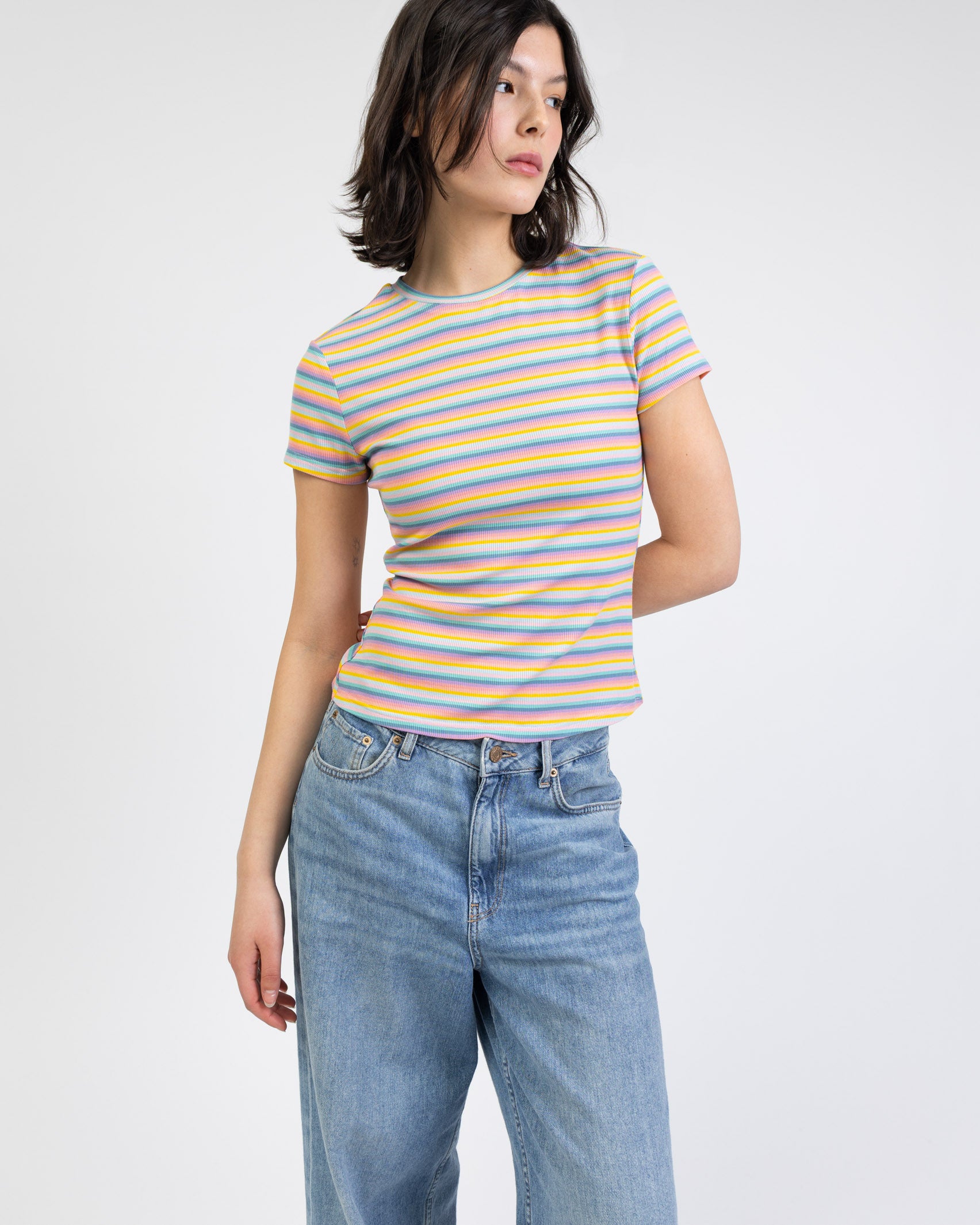 T-Shirt in Regenbogenfarben