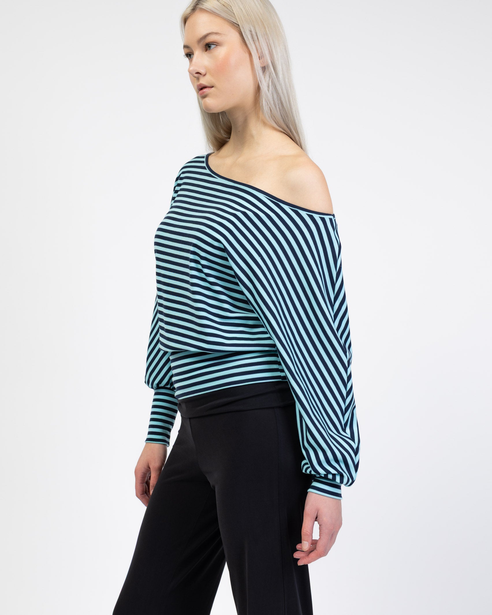 Offshoulder Langarmshirt mit Streifen