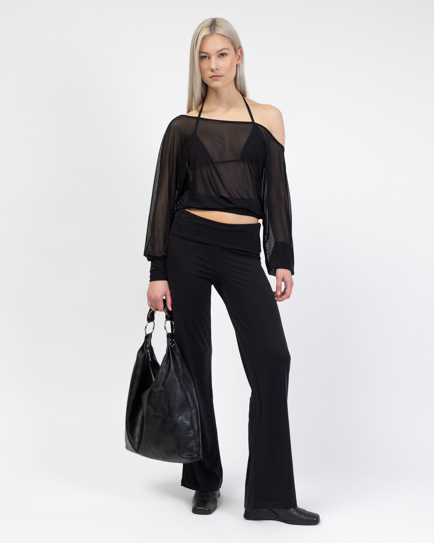 Offshoulder Langarmshirt aus Mesh