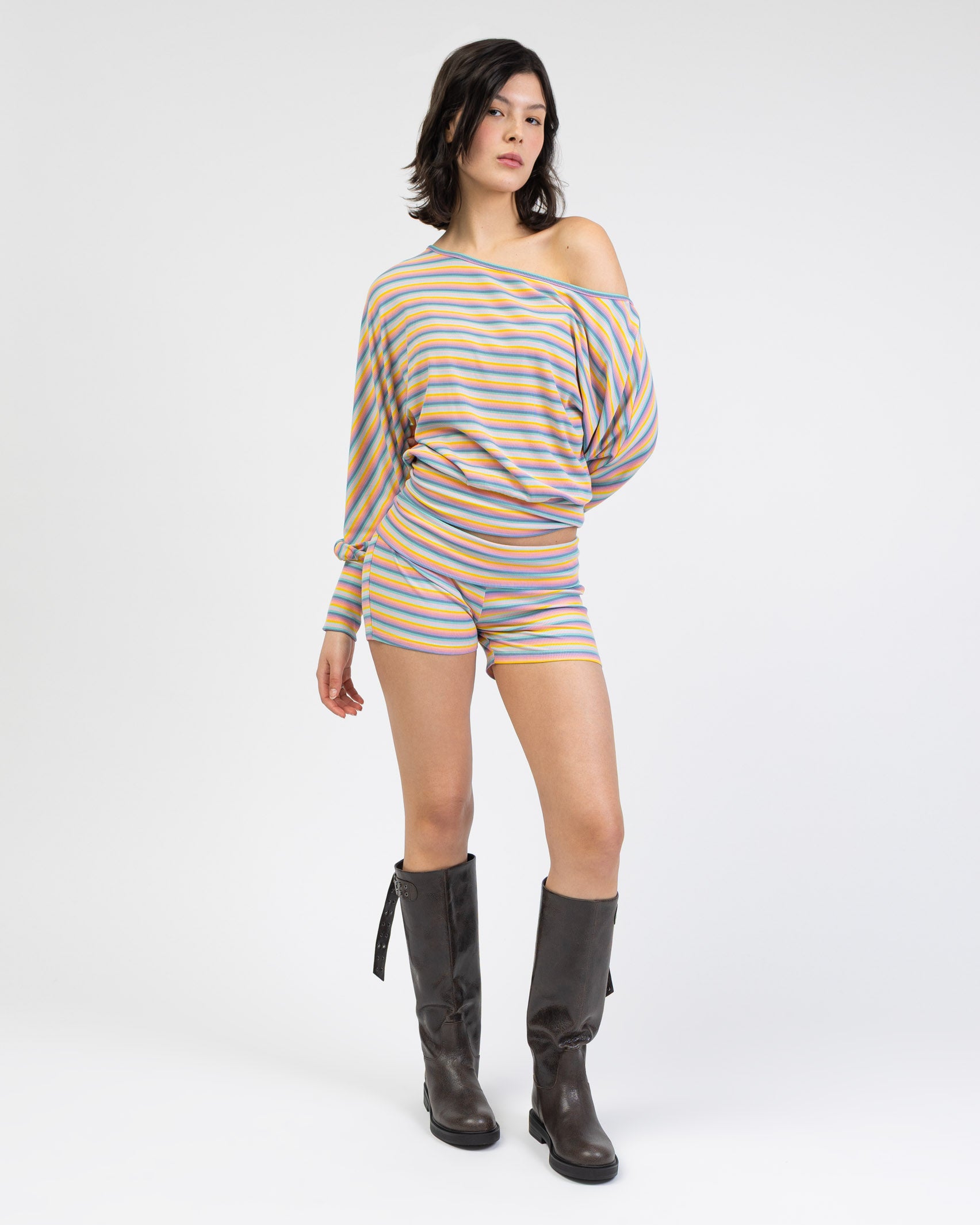 Offshoulder Langarmshirt in Regenbogenfarben