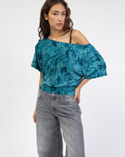 Off-Shoulder Shirt mit Blumenprint aus Samt