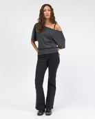 Offshoulder Shirt mit Streifen