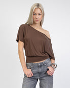 Shirt mit weitem Ausschnitt