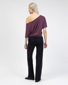 Shirt mit weitem Ausschnitt