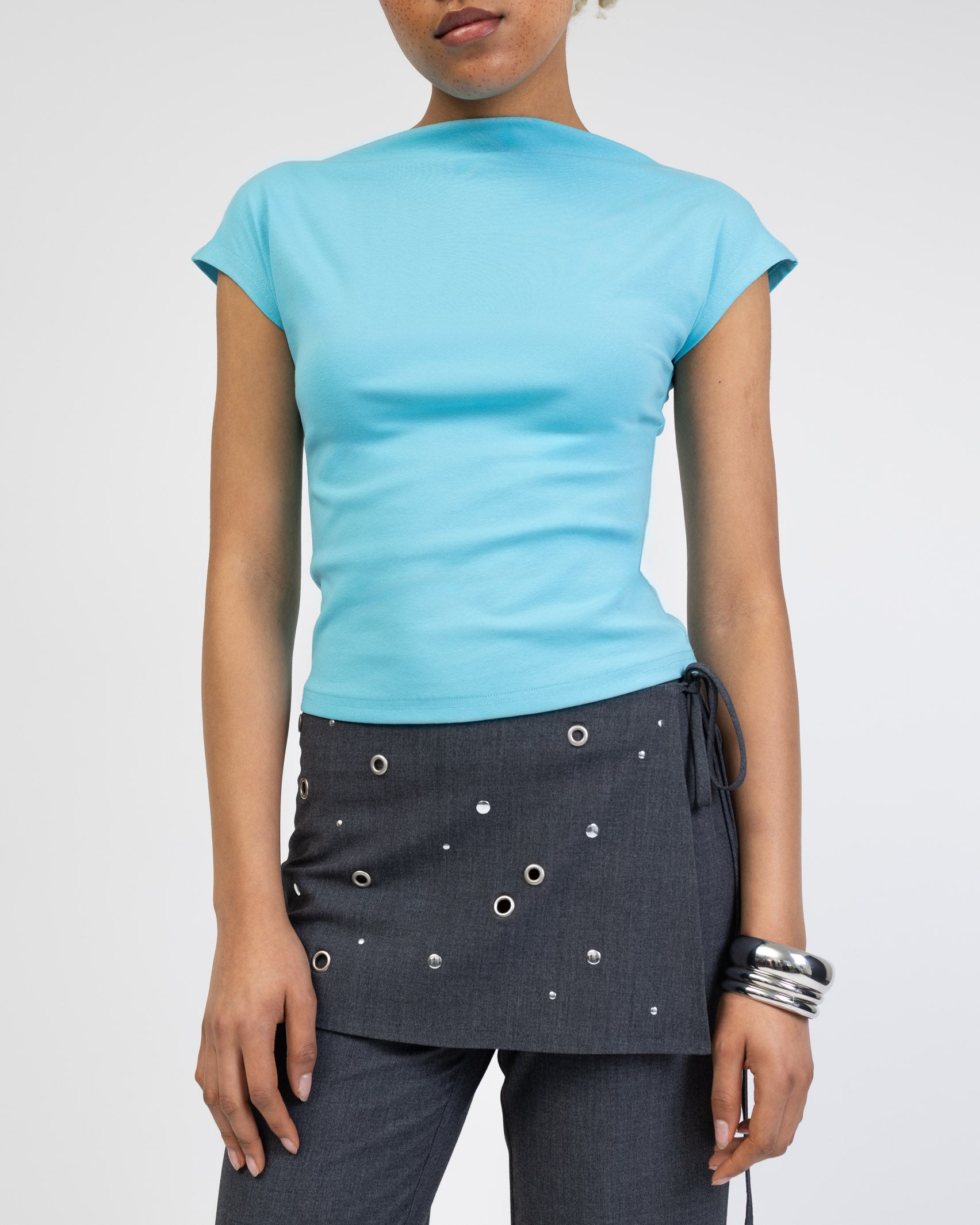 Basic Shirt mit hohem Ausschnitt