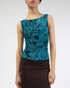 Boatneck Top mit Blumenprint aus Samt