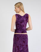 Boatneck Top mit Blumenprint aus Samt