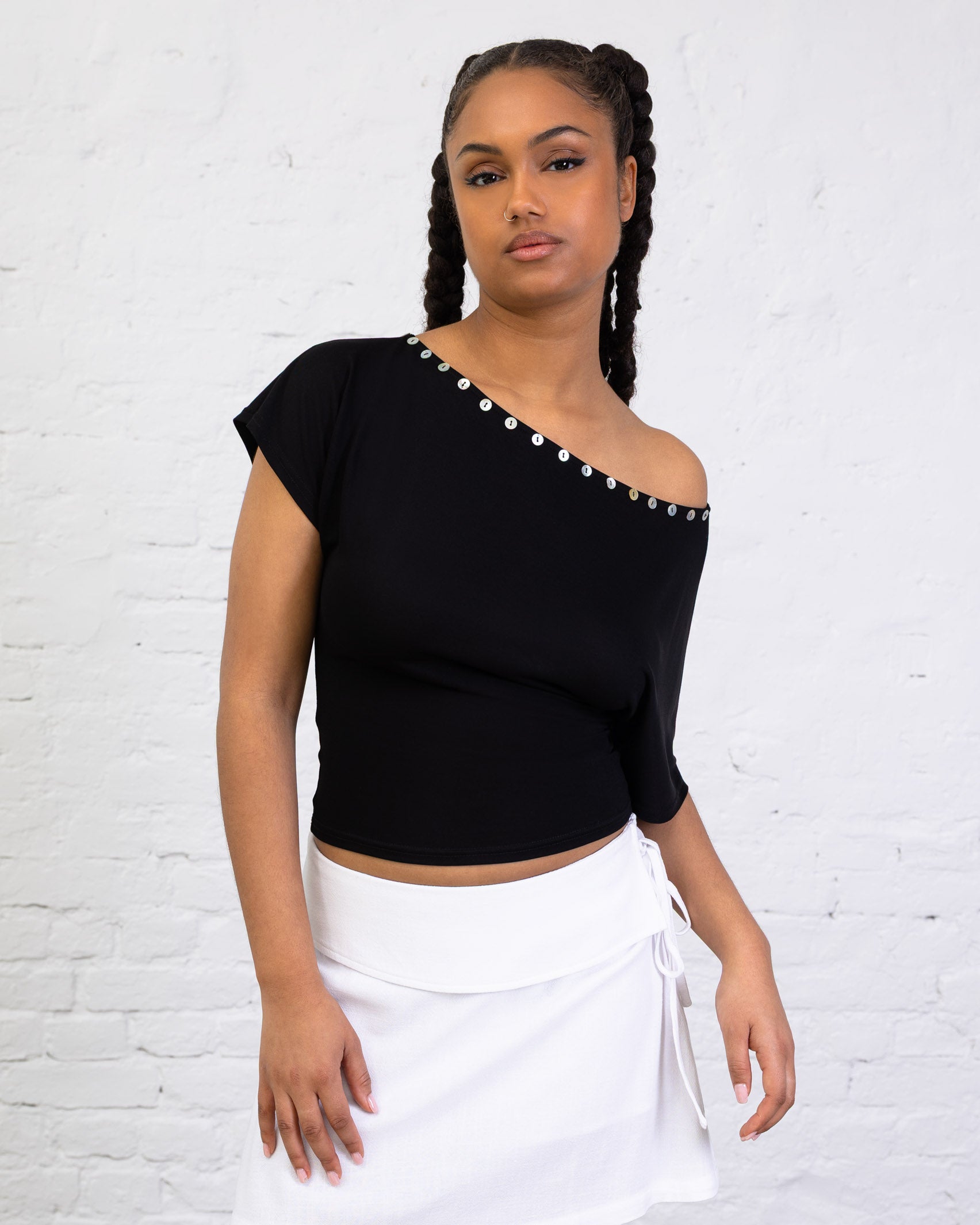 Offshoulder Shirt mit Knöpfen