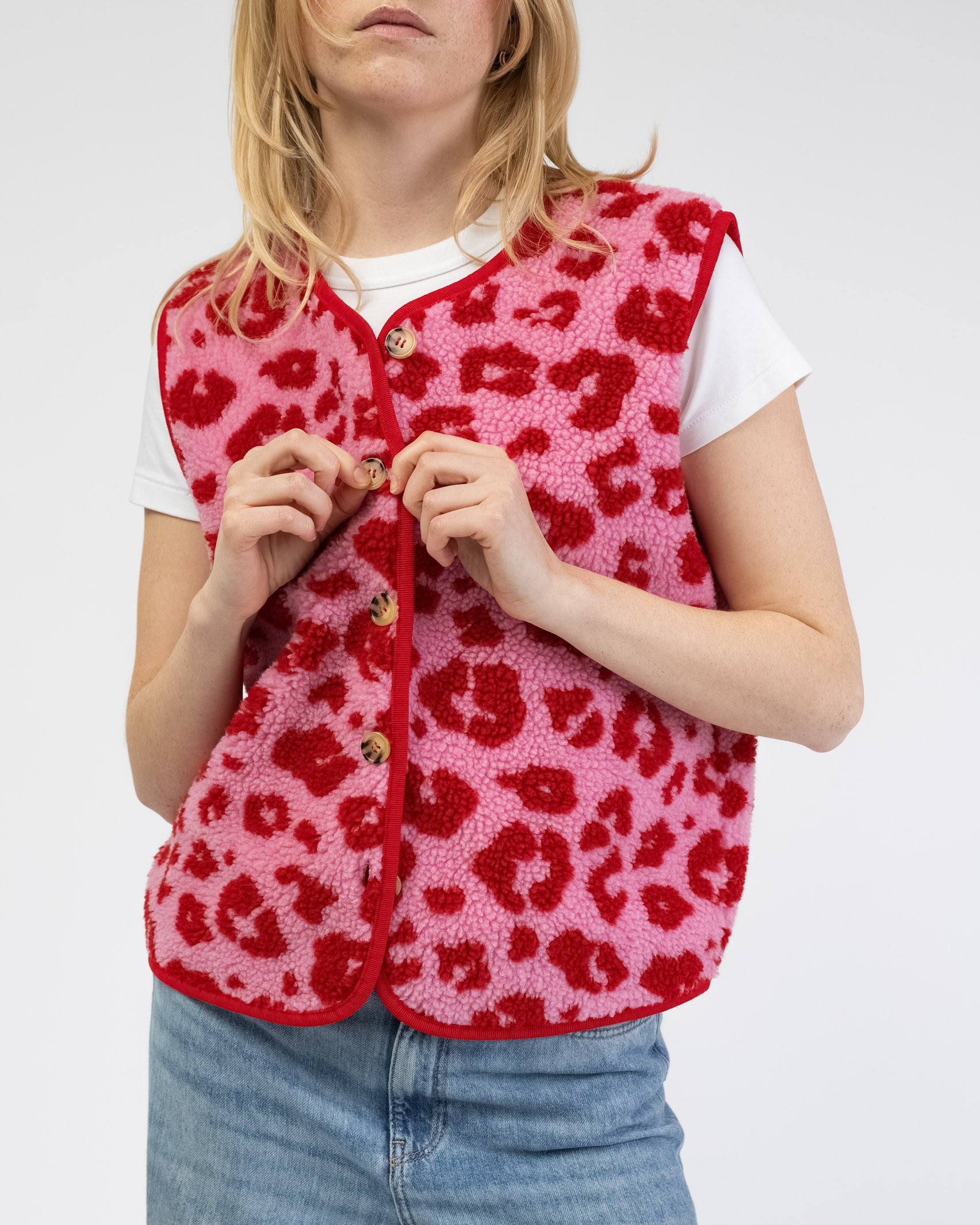 Teddyweste mit pink-rotem Leoprint