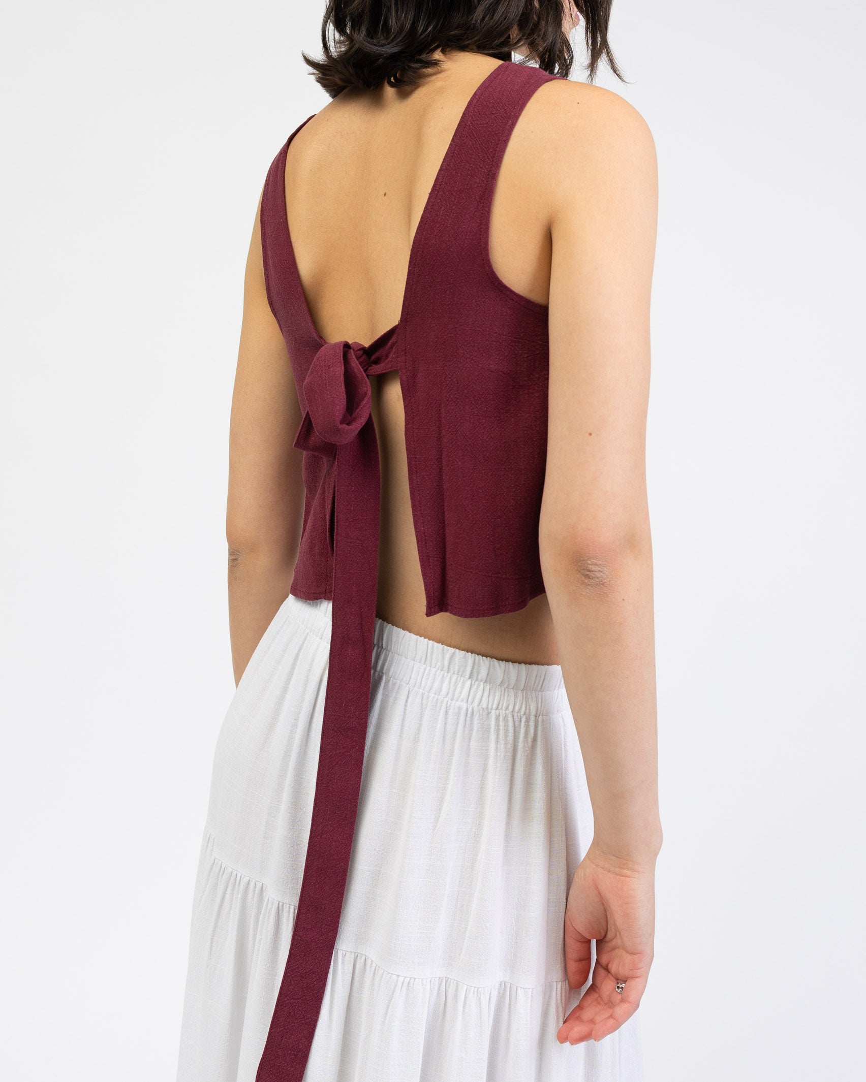 Rückenfreies Top aus Leinen-Mix