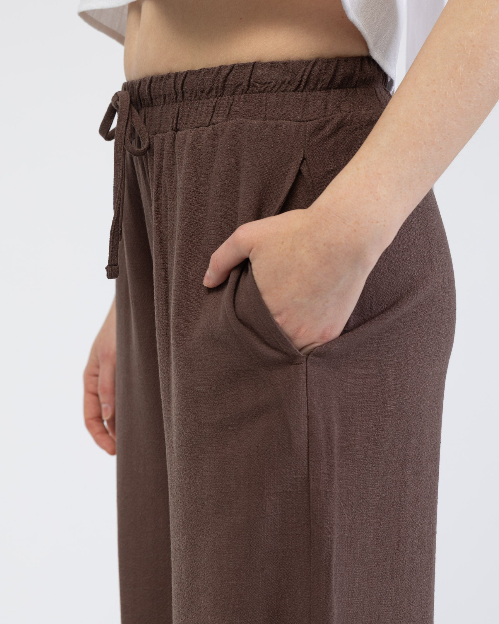 Lockere Hose aus Leinen-Mix