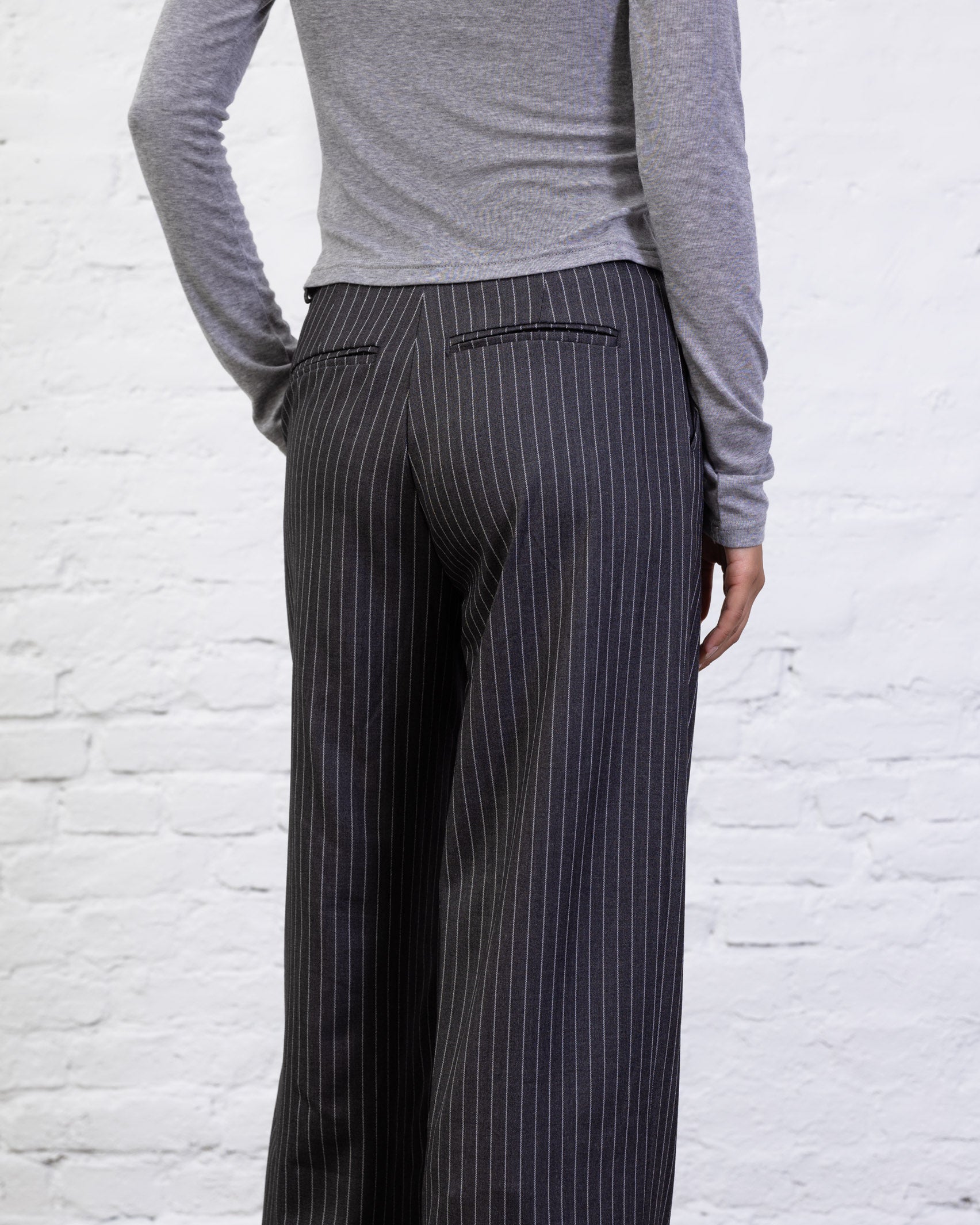 Nadelstreifen Hose mit geraden Bein