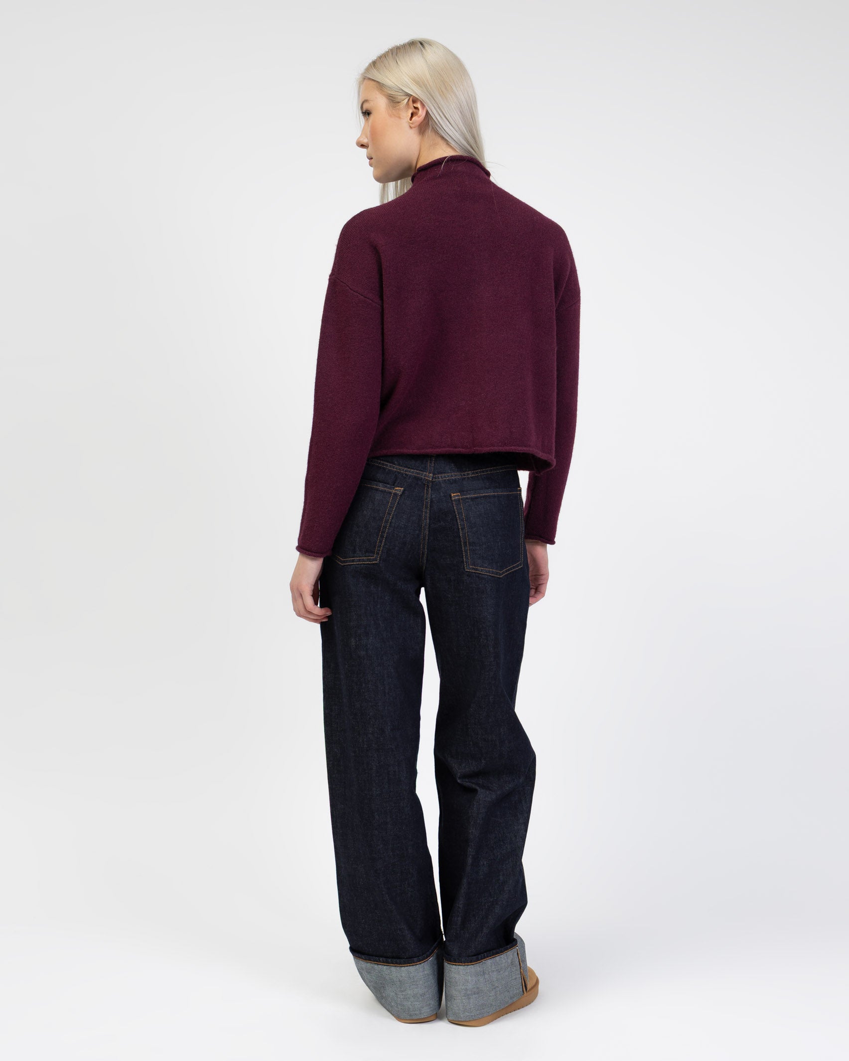 Strickjacke mit Stehkragen