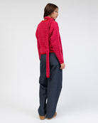 Strickjacke mit schmalen Streifen