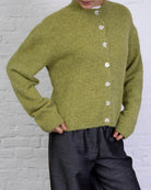 Strickjacke mit Rundhalsausschnitt