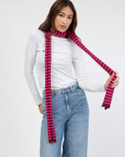 Schal mit schmalen Streifen