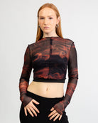 Crop Langarmshirt aus Mesh mit rotem Farbverlauf