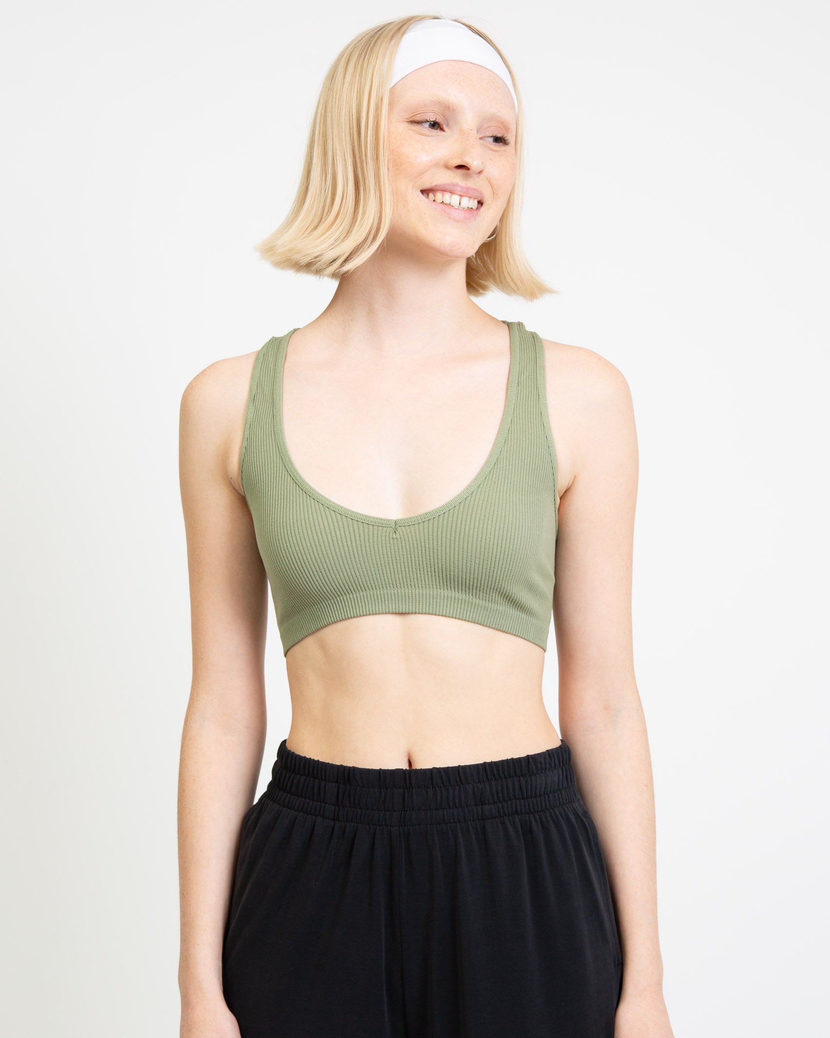 Sportliches geripptes Crop Top-Broke+Schön