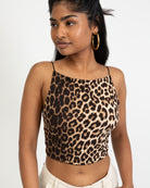 Basic Top mit tiefem Rückenausschnitt mit Leoprint