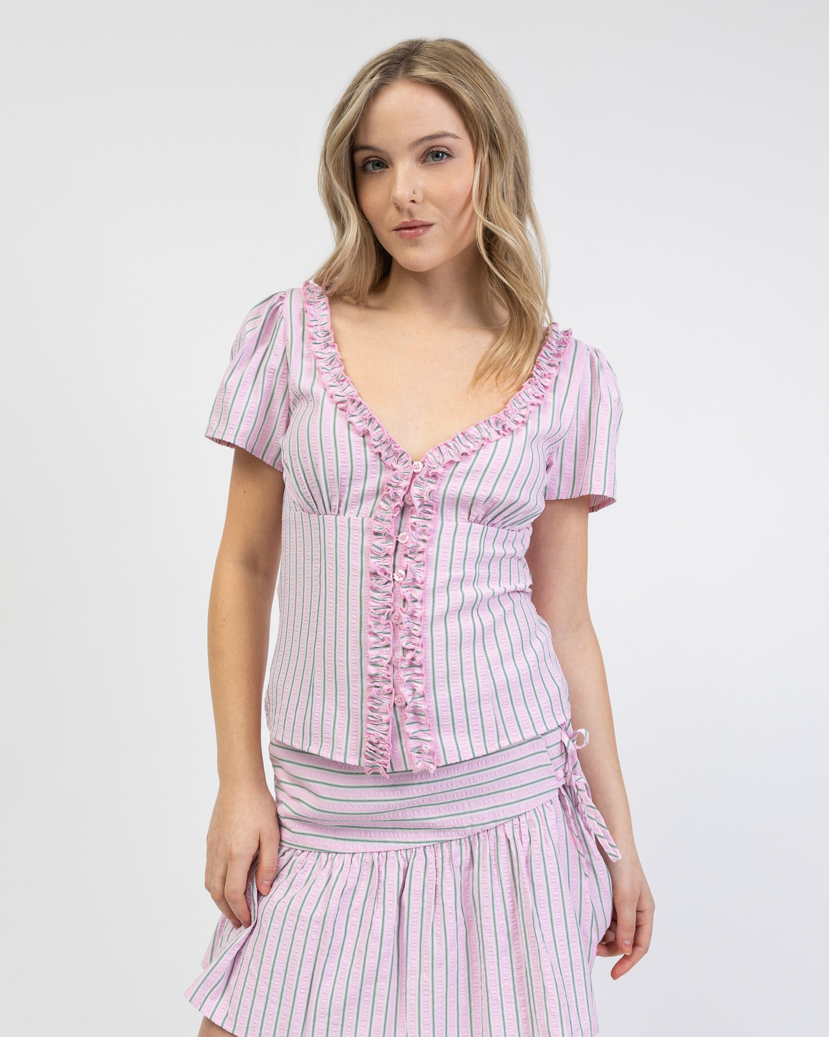 Kurzarm Bluse mit Rüschen