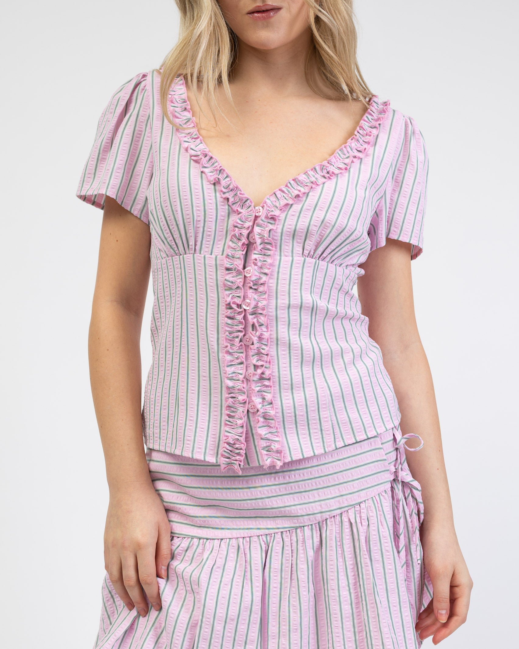 Kurzarm Bluse mit Rüschen