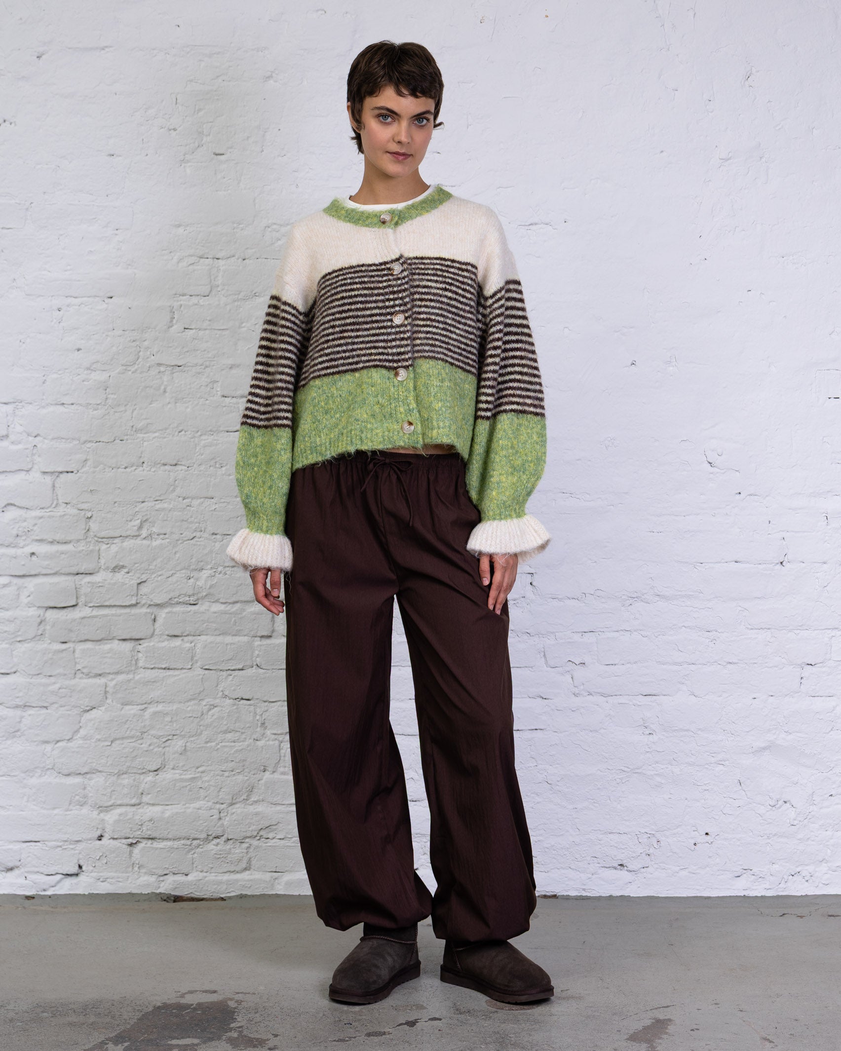Verspielte Strickjacke